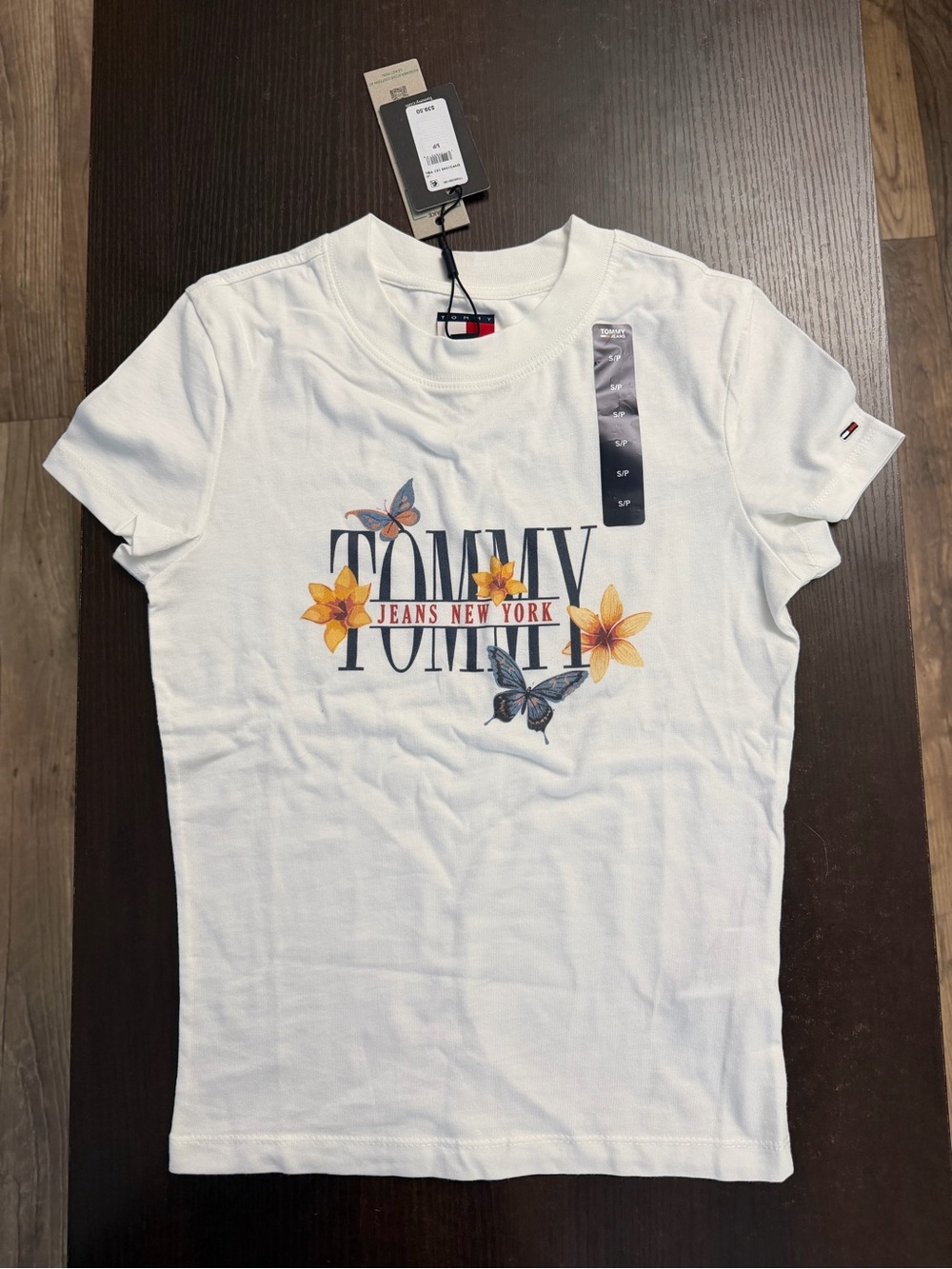 Tommy Hilfiger Women's White Graphic Logo Tee with Floral Detail. Size Small